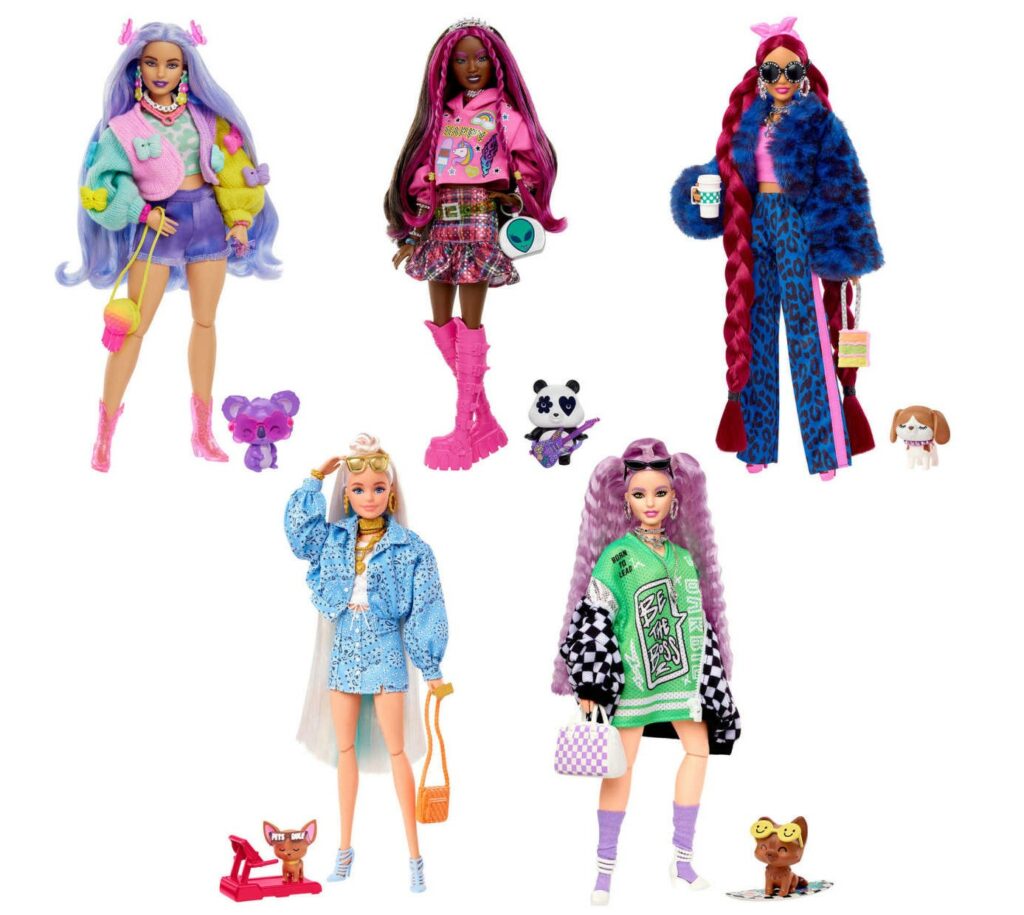 Barbiecore: Barbie volta a ser uma influência poderosa dos pés à
