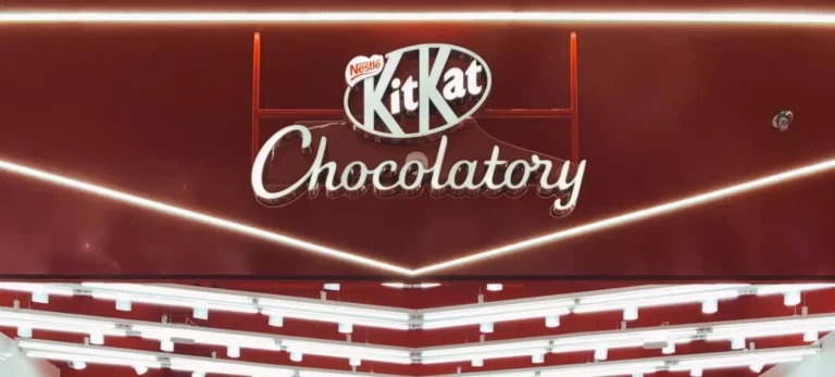 Fachada da loja da KitKat Chocolatory, no Shopping Cidade São Paulo.