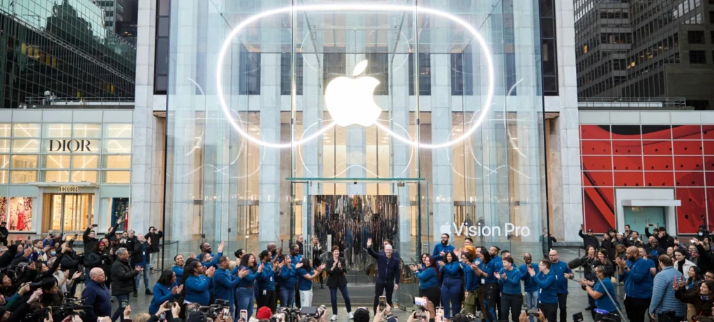 Fachada da loja da Apple na Quinta Avenida, em Nova York.