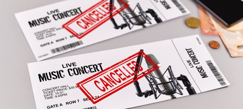 Quando o show é remarcado sem o consentimento do consumidor, ele tem direito a uma indenização com a devolução integral do valor pago