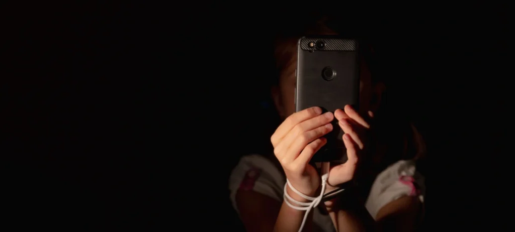 Com aproximadamente 176 milhões de nomofóbicos ao redor do mundo, a dependência dos apps é um fenômeno que merece nossa reflexão.