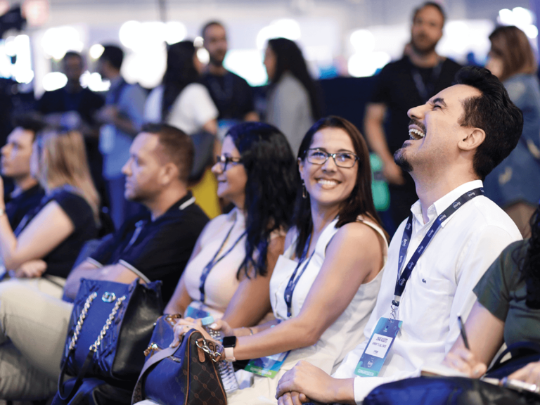 Experiências, networking e muito conteúdo. Isso é o CONAREC!
