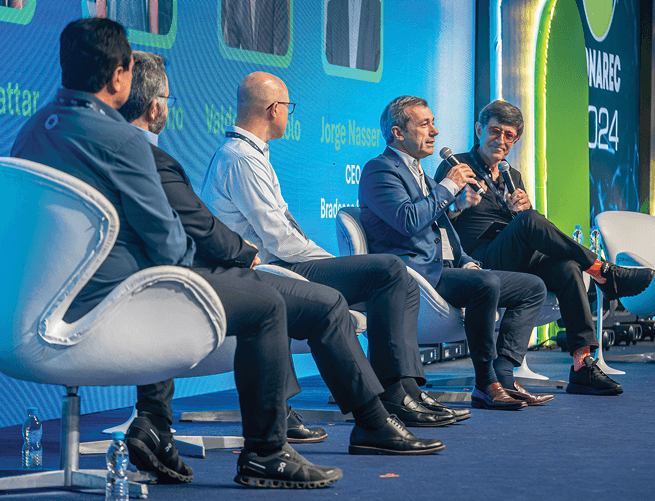 Cláudio Zattar, CEO da Unidas; Jorge Nasser, presidente da Bradesco Vida e Previdência e da Bradesco Capitalização; Roberto Valério, CEO da Cogna Educação; Valdemir Bertolo, CEO da Serasa Experian Brasil; e Roberto Meir, CEO do Grupo Padrão