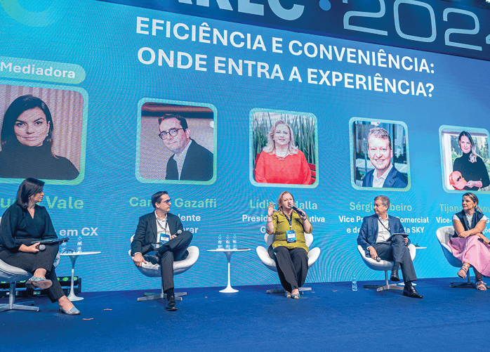 Cláudia Vale, CEO da Flwow Soluções em CX; Carlos Gazaffi, presidente do Sem Parar; Lídia Abdalla, presidente-executiva do Grupo Sabin; Sérgio Ribeiro, vice presidente-comercial e de Operações da Sky Brasil; e Tijana Jankovic, vice-presidente global de Novos Negócios do Rappi