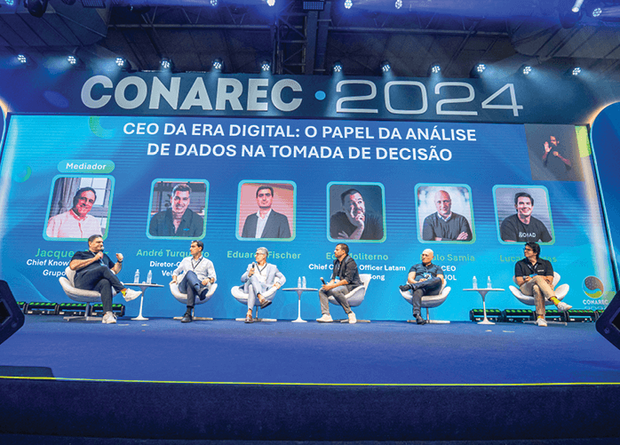 Jacques Meir, diretor-executivo de Conhecimento do Grupo Padrão; Eduardo Fischer, CEO da MRV; André Turquetto, CEO da Veloe; Eco Moliterno, Chief Creative Officer da Accenture Song; Paulo Samia, CEO do UOL; e Lucas Vargas, CEO da Nomad