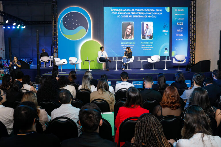 Painel CONAREC - Desbloqueando valor com life centricity + Gen AI: como alavancar a transformação da experiência do cliente nas estratégias de negócio