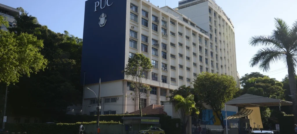 Criação do instituto e da futura graduação em IA têm o potencial de transformar o panorama educacional e profissional do país.