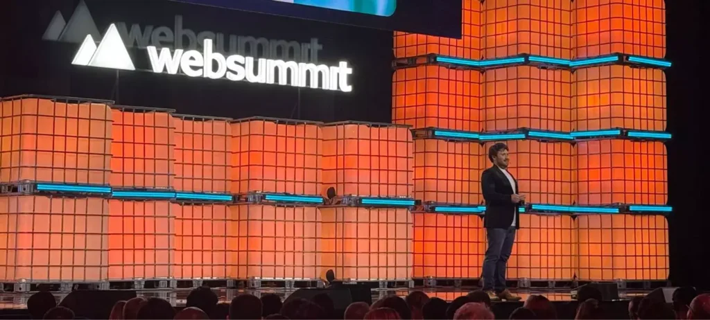 Nicolas Andrade, da OpenAI, no Web Summit Rio 2025.