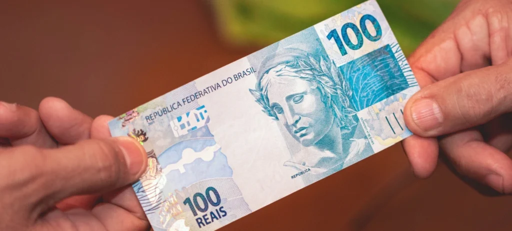 O Governo Federal propõe um novo plano de saúde com custo de apenas R$ 100! Mas o que isso realmente significa para os consumidores?