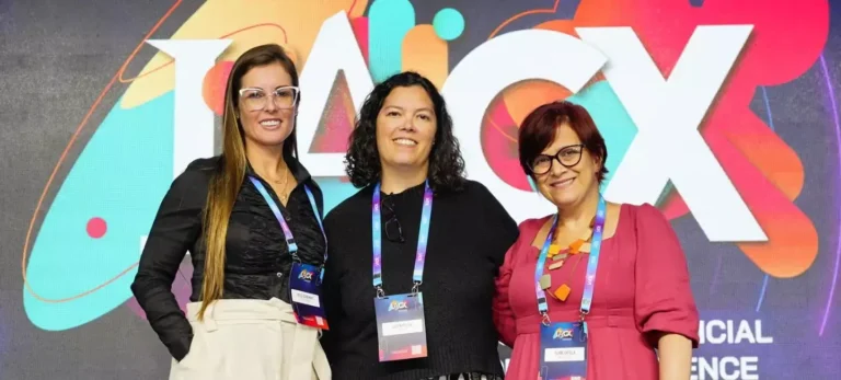 Neo Hypeone apresenta case de IA no IACX.