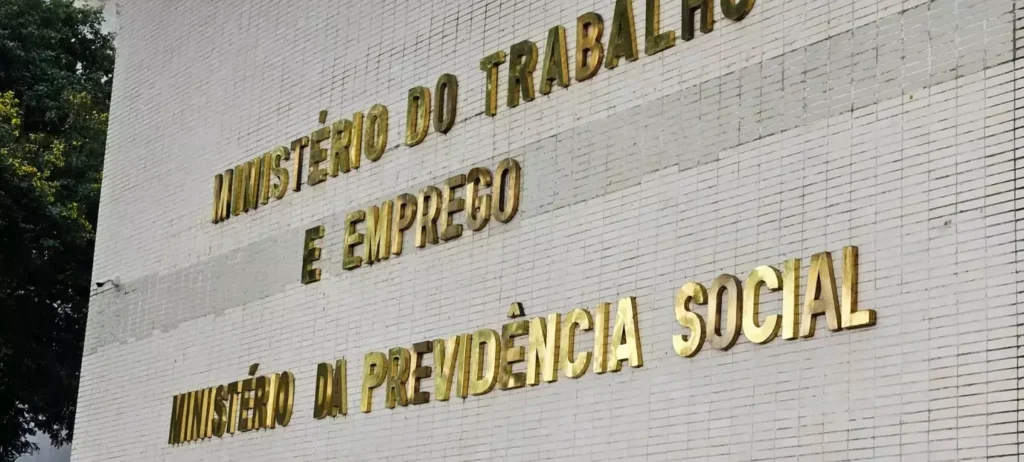 desconto aposentados