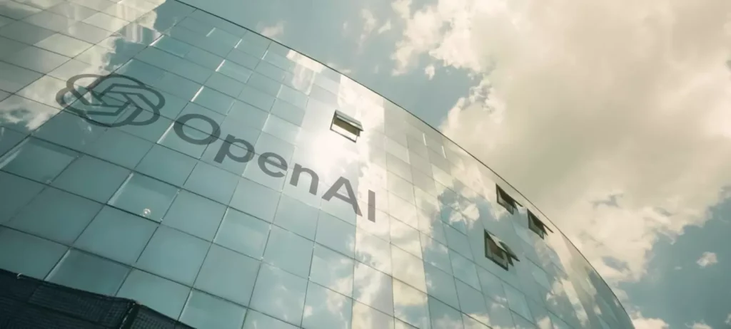 Em memorando à equipe da OpenAI, Fidji Simo destaca os principais avanços que serão liderados pela IA, como saúde, criatividade e finanças.