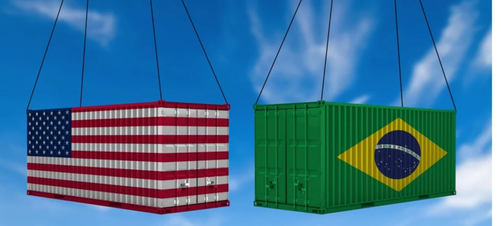 Para o consumidor, sobretaxa de 50% anunciada por Donald Trump ontem poderá contribuir para queda de preços.
