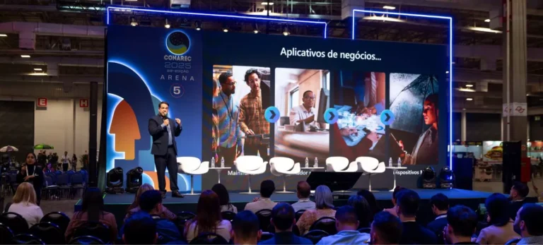 No CONAREC 2025, a Microsoft apresentou sua solução com IA e low-code que já atende 150 milhões de chamadas em todo o mundo.
