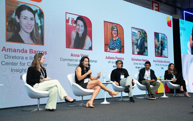 Quando as empresas praticam a escuta ativa, elas conseguem captar insights valiosos, criando um relacionamento mais próximo com o consumidor.