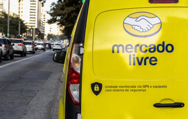 Entenda como o Mercado Livre está moldando a experiência do consumidor na era da Inteligência Artificial e da transparência.