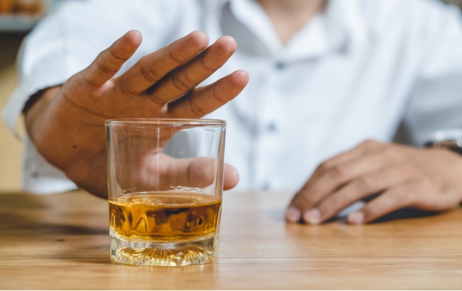 A venda de bebidas vai além do simples ato de servir. É um compromisso jurídico com a segurança e a saúde do consumidor.