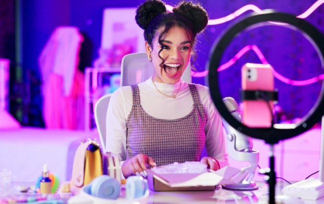 Estratégias com creators oferecem foco e relevância em uma Black Friday hipercompetitiva; entenda o seu impacto na análise do CEO da BrandLovers.