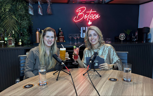 Carolinne Vabo, diretora de CX do iFood, no Boteco da CM.