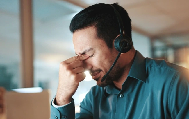 Atualmente, apenas setores regulados são obrigados a oferecer SAC gratuito. Telecomunicações, planos de saúde e bancos estão dentro, mas e o varejo e o e-commerce?