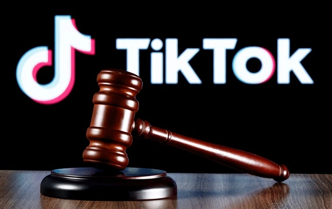 TikTok enfrenta ação judicial após mortes ligadas ao desafio do apagão