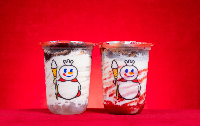 Mixue estreia no Brasil com investimento de R$ 3,2 bilhões até 2030 e plano de abertura de 1 mil lojas, com aposta em preços baixos e franquias.