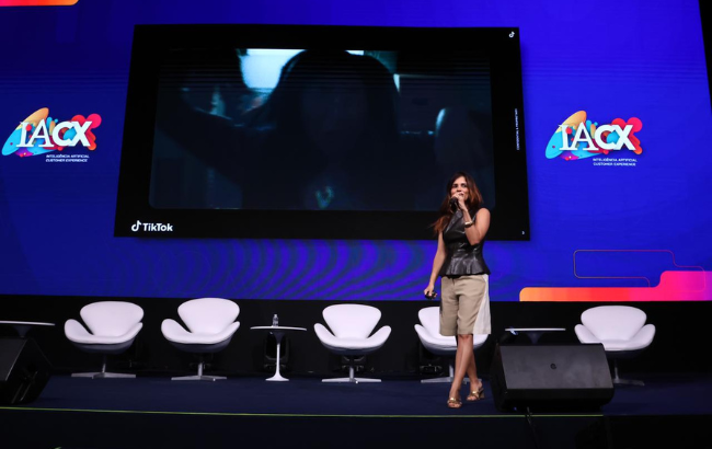 TikTok transforma conteúdo em vitrine, aproxima marcas dos consumidores e aposta em IA para acelerar descoberta, conversão e relacionamento.