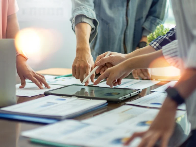 Longe de substituir o Product Manager, a IA reposiciona o profissional: menos backlog, mais empatia com o consumidor e decisões de impacto.
