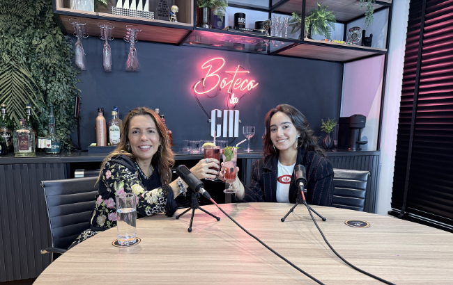 Daniela Valadão, diretora-geral da Pandora no Brasil, explica por que o futuro do luxo passa menos pelo produto e mais pela conexão humana.