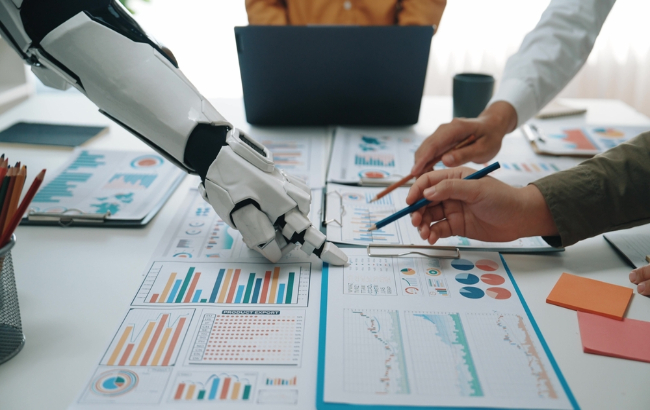 Pesquisa mostra crescimento das ações envolvendo LGPD, algoritmos e revisão humana. Entenda os direitos dos consumidores diante de decisões automatizadas.