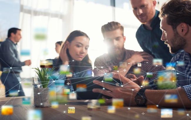 Enquanto o Brasil discute mudanças na jornada de trabalho, o principal relatório anual da Organização para a Cooperação e Desenvolvimento Econômico (OCDE) amplia a discussão ao analisar produtividade, inteligência artificial, salários, emprego e transformações no mercado de trabalho.