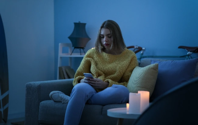 CM Teste avalia o atendimento da Energisa durante uma falta de energia de 28 horas e revela desencontros entre WhatsApp, URA e atendimento humano.