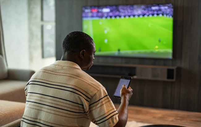 Sites e aplicativos de apostas já estão fora do ar, mas R$ 1,325 bilhão ainda precisa ser devolvido a cerca de 26,5 milhões de apostadores; entenda como será a restituição