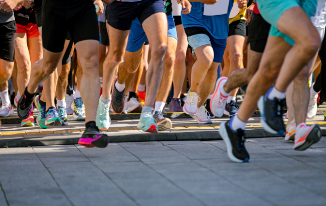 Enquanto expande de e-commerce para ecossistema de lifestyle esportivo, a Netshoes descobre no corredor o consumidor que dita o novo padrão de exigência da marca