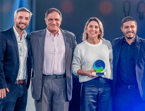 Esse Prêmio tem um grande significado, pois é o reconhecimento e a materialização dos esforços realizados perante os nossos clientes, traduzindo a percepção de como eles nos enxergam e enxergam a marca HP. Ao mesmo tempo, aumenta nossa responsabilidade de manter e elevar, cada vez mais, a experiência de nossos clientes, usuários de produtos da HP | Priscila Pereira, head of LATAM Partner Operations for Customer Care Center da HP Brasil