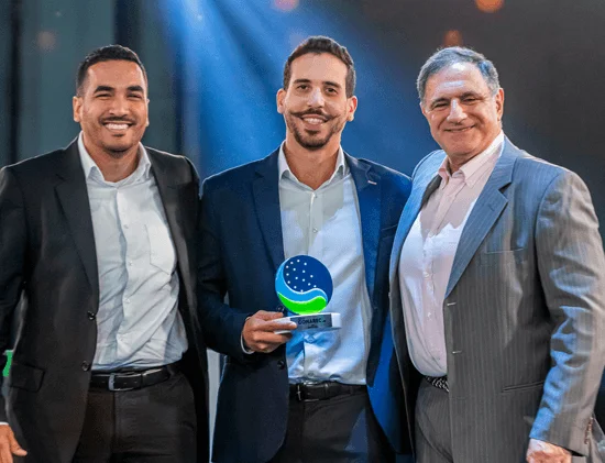 Para nós, é um reconhecimento muito importante. O CONAREC é um evento muito prestigiado e estar aqui representando a aviação, que é um setor enorme e um negócio muito complexo, e poder compartilhar esse reconhecimento com nossos fornecedores é muito valoroso | Luis Fernando Cunha Lopes da Silva, coordenador de Planejamento da LATAM