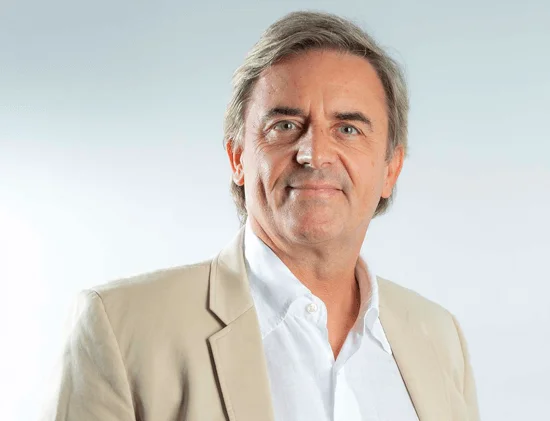 SITEL GROUP ➥ SAC / SUPORTE TÉCNICO / VENDAS ATIVAS / GESTÃO DE  OPERAÇÕES/QUALIDADE | Em correspondência às tendências de mercado e seguindo a própria evolução natural, o Sitel Group identifica-se hoje como uma empresa de soluções em CX formada por cinco frentes: CX Operations, CX Learning, CX Technology, CX Digital e CX Analytics. “Cada solução é uma parte importante para construir a jornada do cliente”, explica Laurent Delache, CEO do Sitel Group no Brasil e head Global de Estratégia de Produtos e Serviços.