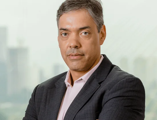 SKY ➥ TV POR ASSINATURA | Na SKY, a estratégia de excelência está diretamente relacionada ao foco em pessoas – colaboradores, clientes e parceiros. “Somos uma empresa customer centric, que oferece produtos e serviços capazes de atender a cada perfil de consumidor e às suas variadas necessidades”, afirma Luis Otavio Marchezetti, Chief Transformation & Customer Experience Officer da Vrio/SKY.