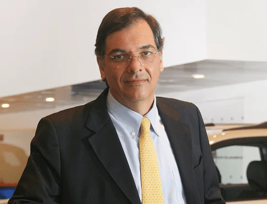 CAOA CHERY ➥ AUTOMÓVEIS| No segmento Automóveis de Luxo, a montadora CAOA foi reconhecida este ano. O CEO, Mauro Correia, conta que a empresa enfrentou os desafios da pandemia, intensificando treinamentos on-line e simplificando processos. “A CAOA tem compromisso com a excelência em atendimento ao cliente de todas as marcas comercializadas pela empresa”, diz.