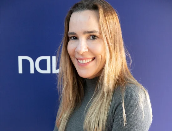 DASA ➥ SAÚDE | De acordo com Andrea Dolabela, diretora-geral de Marketing, Produtos, Experiência e Analytics da Dasa, para garantir uma experiência humanizada é preciso acompanhar o dia a dia das operações e trocar informações com quem está na linha de frente. “Assim, somos capazes de desenhar soluções para as diferentes jornadas do nosso consumidor”, diz.