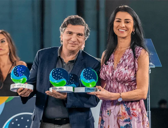 Para nós que trabalhamos com CRM, acho que não existe nada mais simbólico, mais emblemático do que ganhar prêmios relacionados à experiência que proporcionamos para nossos clientes – ainda mais sendo um Prêmio como este, feito por uma pesquisa séria. É muito legítimo, e eu fico muito feliz com esse reconhecimento da Salesforce | Paulo de Iudicibus, general manager Professional Services da Salesforce América Latina