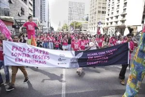 protesto-contra-testes-animais