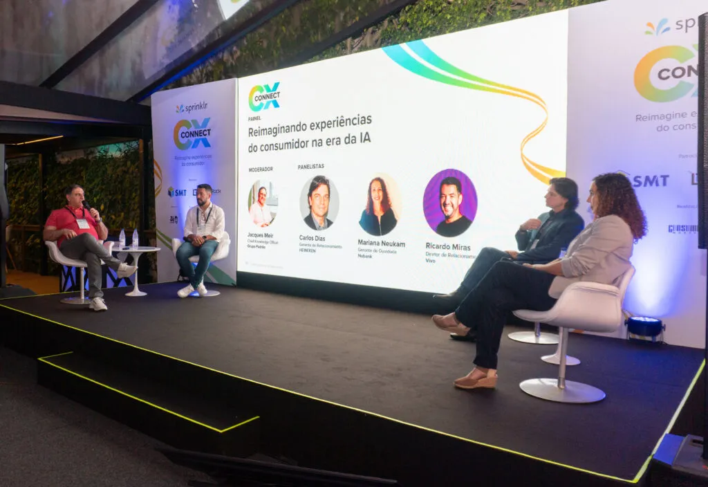 Na segunda edição CX Connect, Heineken, Nubank e Vivo mostram que a IA só gera vantagem competitiva quando existe estratégia, curadoria e humanidade.